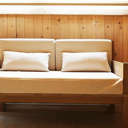 Haevichi Pension Сеогвипо Екстериор снимка